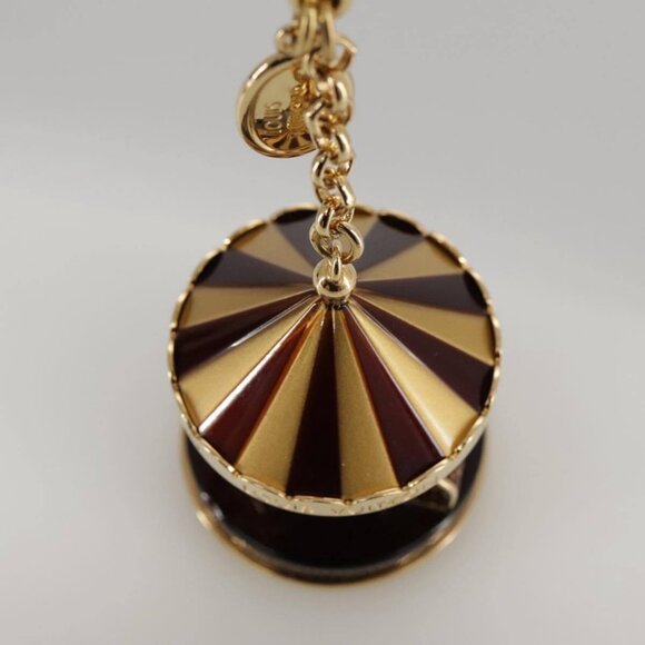 LOUIS VUITTON Bijoux Sac Carrousel Charm metal Gold M66782 LV Auth - Picture 9 of 16
